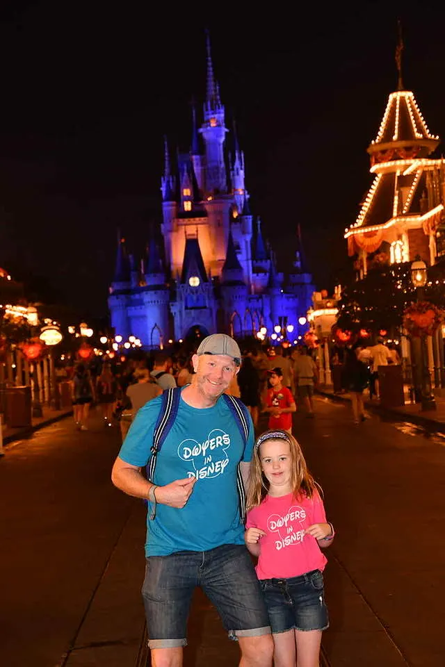 Father and Daughter wearing personalised T-shirts at Disney World